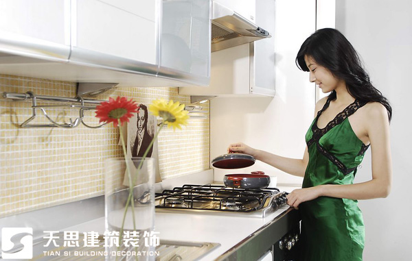 <a href=//lllznxl.cn/anli/ target=_blank class=infotextkey>合肥工装</a>公司