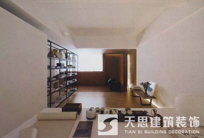 <a href=//lllznxl.cn/ target=_blank class=infotextkey>合肥办公室装修</a>侧面书架